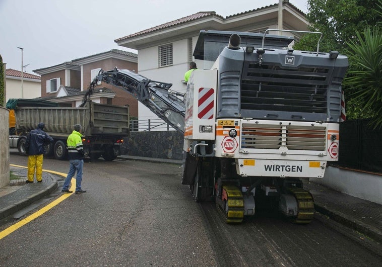 Comienza la retirada de pavimento en mal estado para el reasfaltado de calles en Mérida